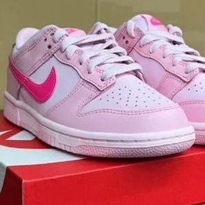 Nike Dunk Low Barbie